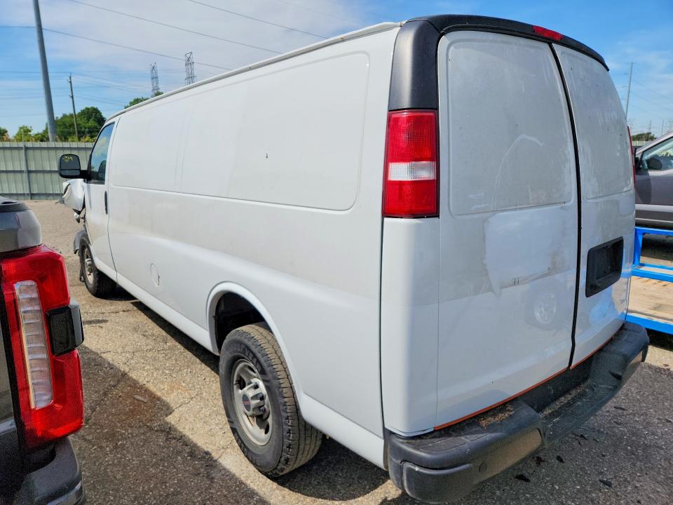 2023 Gmc Savana VIN 1GTW7BFP2P1134289 COPART salvage auction — FRONT END, Mi - Cert Of Title-Salvage Vehicle, sold $1,550 on 2026-07-18 (photo 2)