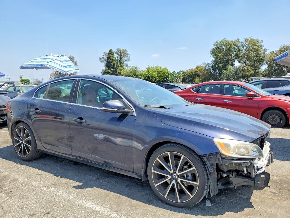 2016 Volvo S60 VIN YV126MFK6G2413542 COPART salvage auction — FRONT END, Ca - Salvage Certificate, sold $2,050 on 2026-07-02 (photo 4)