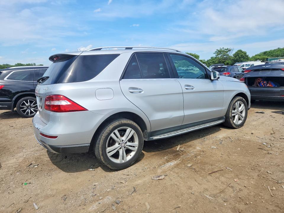 2014 Mercedes-benz VIN 4JGDA5HB3EA392468 COPART salvage auction — NORMAL WEAR, Va - Certificate Of Title, sold $4,700 on 2026-07-30 (photo 3)