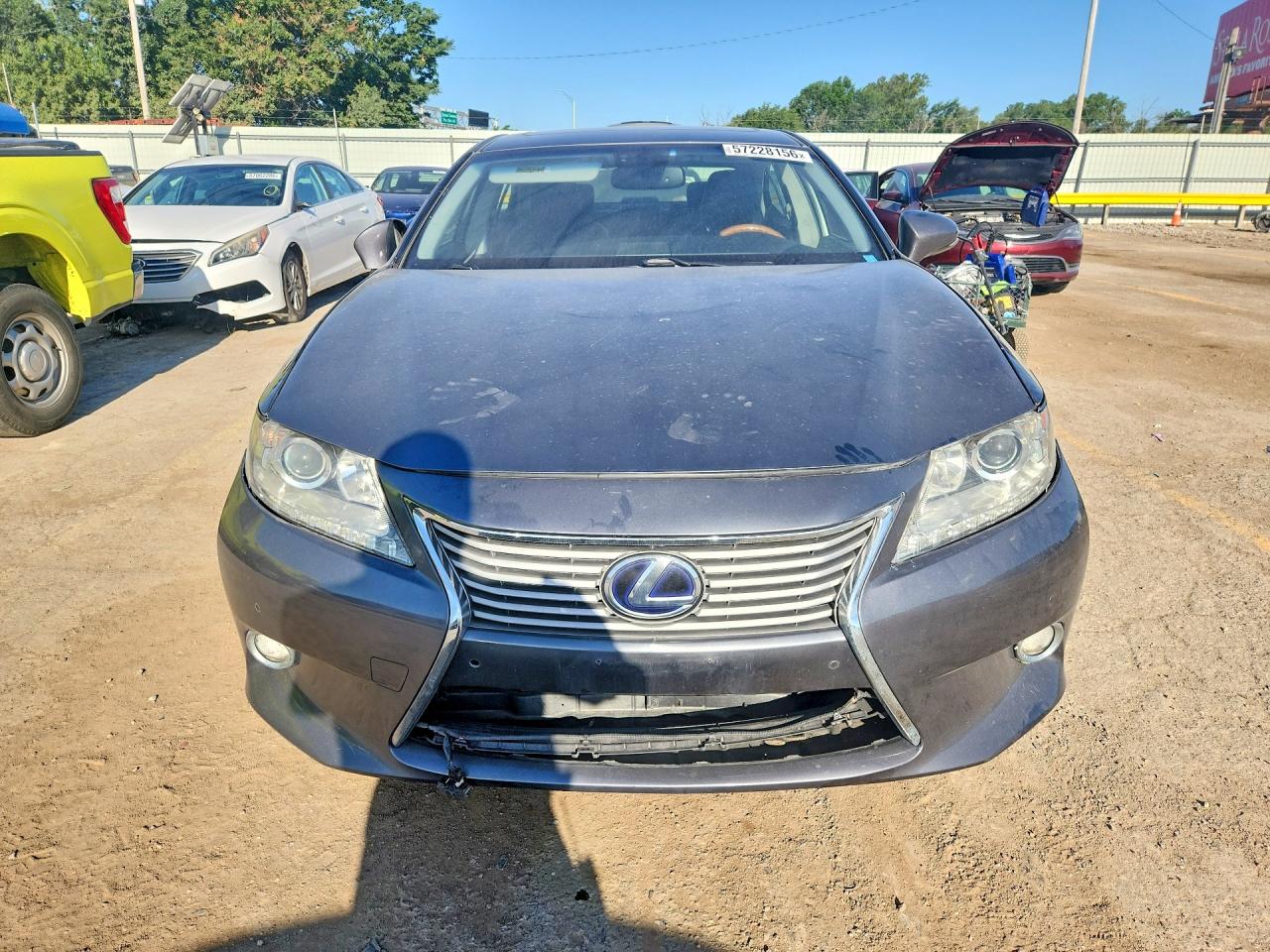 2013 Lexus ES VIN JTHBW1GG4D2010720 COPART salvage auction — Water/Flood, Fs - Salvage Title, sold $3,300 on 2026-09-21 (photo 5)
