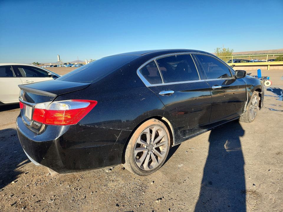 2015 Honda Accord VIN 1HGCR2E57FA196588 COPART salvage auction — FRONT END, Nm - Certificate Of Title, sold $2,300 on 2026-07-09 (photo 3)