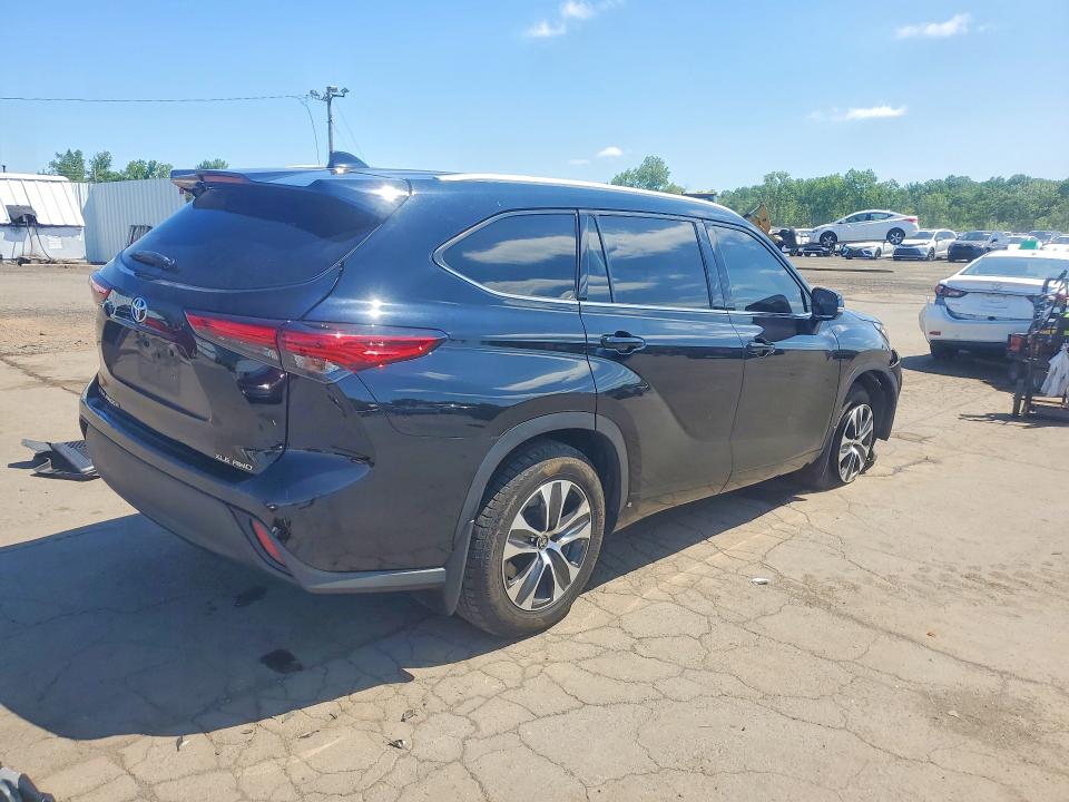 2022 Toyota Highlander VIN 5TDGZRBH7NS179010 COPART salvage auction — FRONT END, Ct - Cert Of Title-Salvage, sold $14,100 on 2026-07-17 (photo 3)