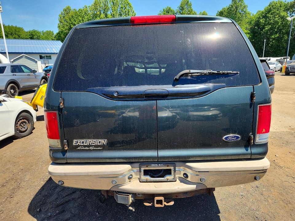2005 Ford Excursion VIN 1FMNU45S35EC42315 COPART salvage auction — MINOR DENT/SCRATCHES, Ny - Certificate Of Title, sold $4,900 on 2026-07-09 (photo 6)