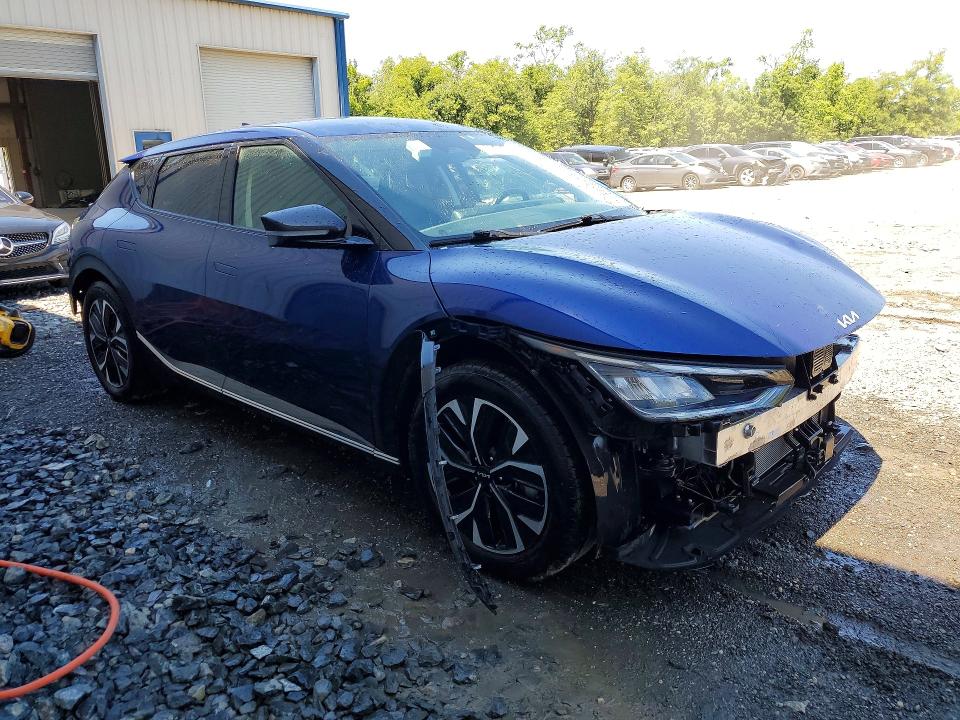 2023 Kia Ev6 VIN KNDC34LA9P5610086 COPART salvage auction — FRONT END, WI - CERTIFICATE OF TITLE, sold $7,400 on 2026-07-15 (photo 4)