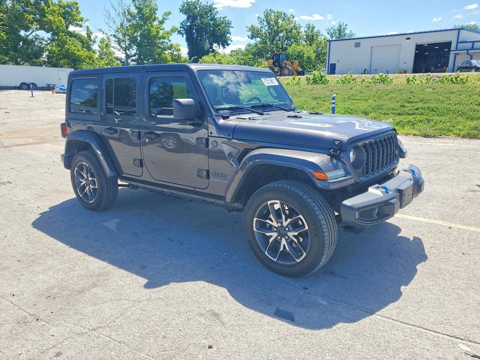 2024 Jeep Wrangler / VIN 1C4RJXN66RW186759 COPART salvage auction — NORMAL WEAR, Mo - Certificate Of Title, sold $18,000 on 2026-07-09 (photo 4)