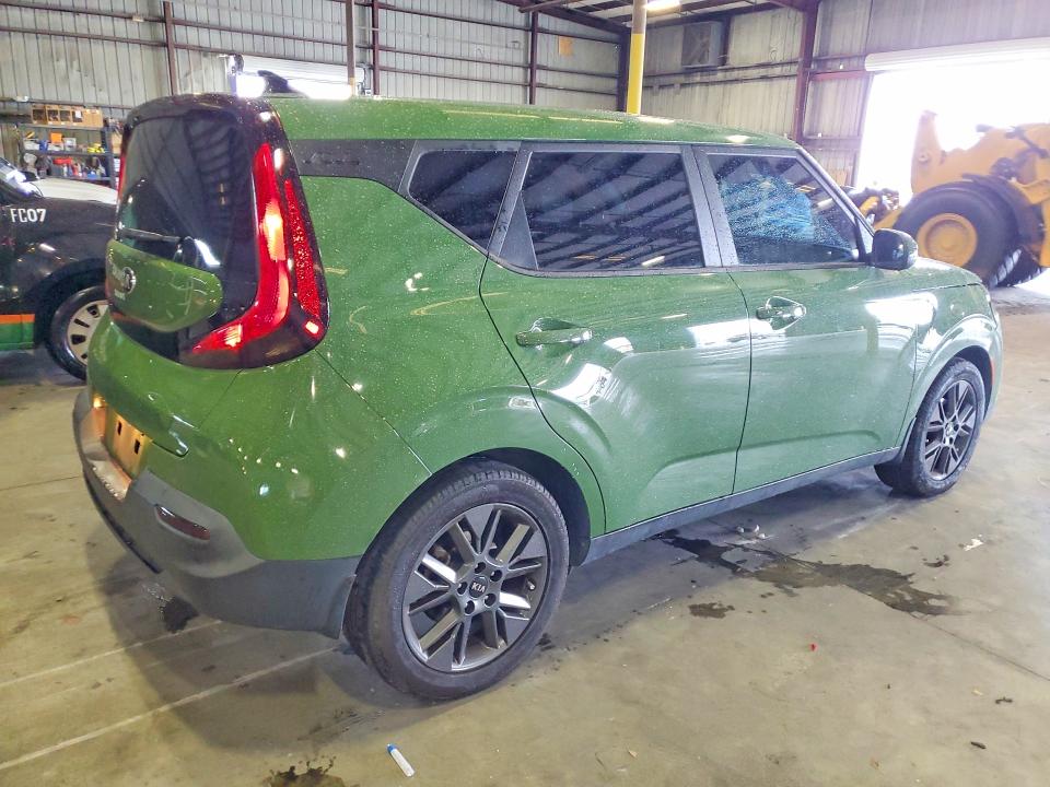2021 Kia Soul VIN KNDJ33AU8M7140065 COPART salvage auction — FRONT END, Fl - Cert Of Title Slvg Rebuildable, sold $3,900 on 2026-07-20 (photo 3)