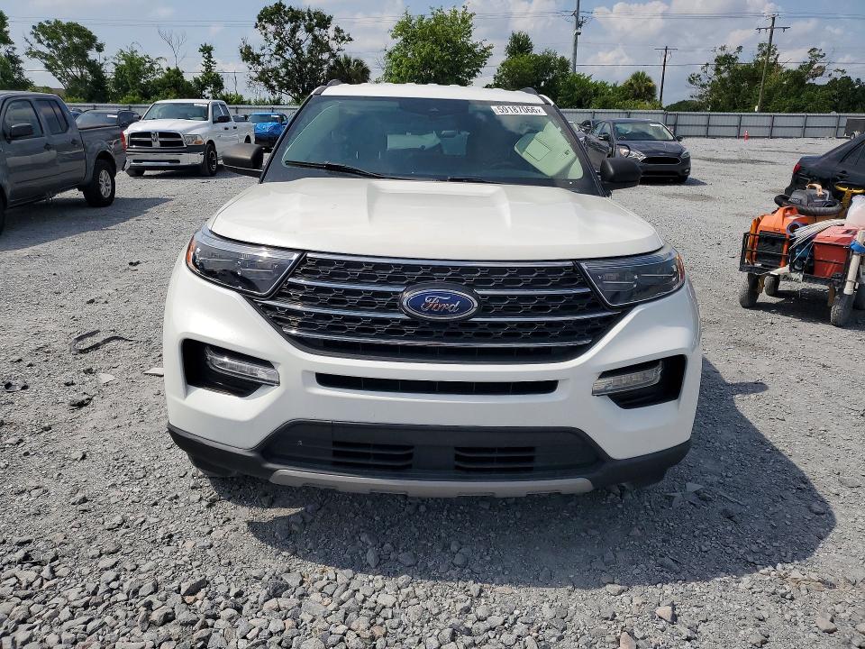2022 Ford Explorer VIN 1FMSK7DH3NGA43947 COPART salvage auction — REAR END, Fl - Cert Of Title Slvg Rebuildable, sold $8,800 on 2026-08-21 (photo 5)