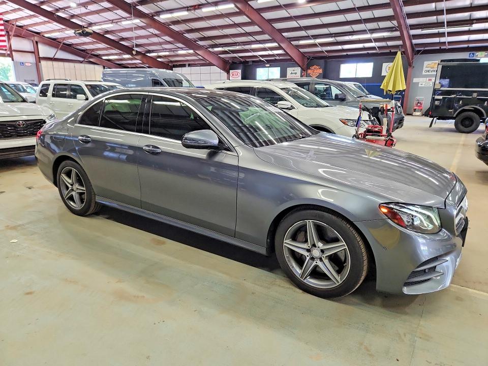 2017 Mercedes-benz E-class VIN WDDZF4KB9HA030976 COPART salvage auction — MINOR DENT/SCRATCHES, Ct - Certificate Of Title (P), sold $8,400 on 2026-07-11 (photo 4)