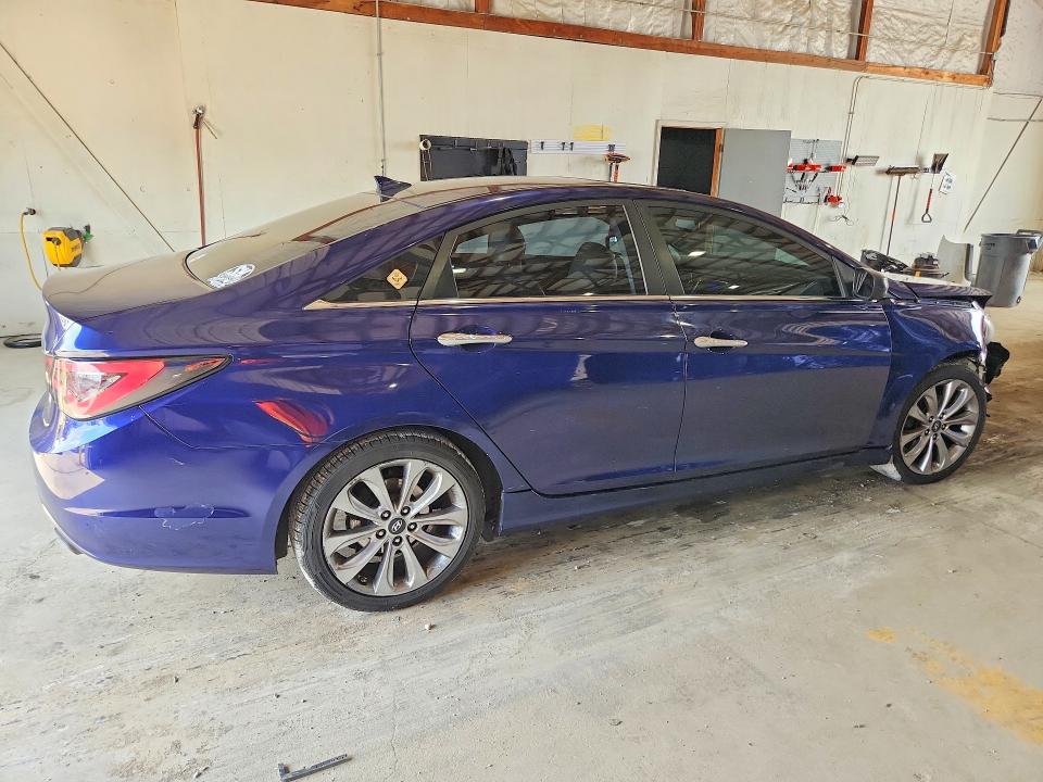 2012 Hyundai VIN 5NPEC4AC0CH409717 COPART salvage auction — FRONT END, KY - CERT OF TITLE-SALVAGE, sold $600 on 2026-07-27 (photo 3)