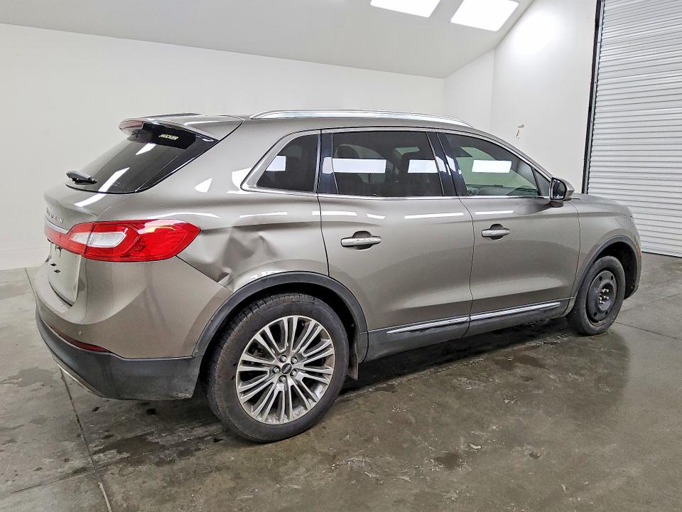 2017 Lincoln Mkx VIN 2LMPJ6LR1HBL51311 COPART salvage auction — REAR END, TX - CERTIFICATE OF TITLE, sold $5,800 on 2026-07-23 (photo 3)