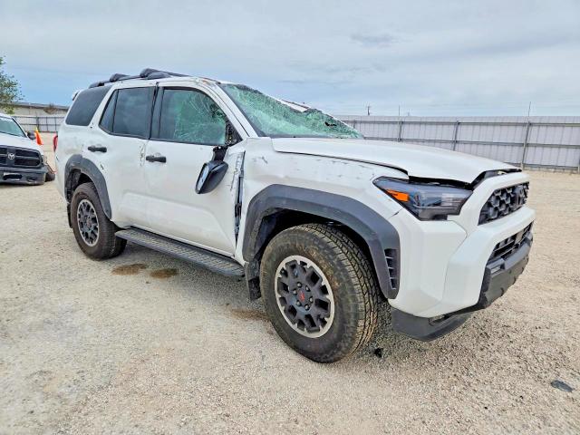 2026 Toyota VIN JTEVA5BR2T5115844 COPART salvage auction — ROOF, Tx - Salvage Vehicle Title, sold $12,500 on 2026-07-16 (photo 4)