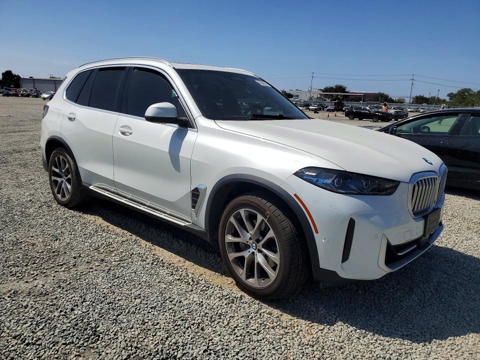 2024 BMW X5 VIN 5UX23EU03R9V29179 COPART salvage auction — MINOR DENT/SCRATCHES, Ca - Salvage Certificate, sold $5,200 on 2026-07-28 (photo 4)