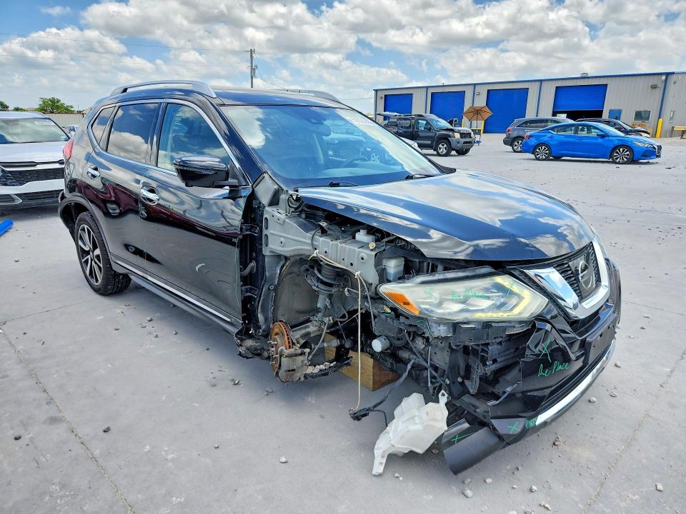 2017 Nissan Rogue VIN JN8AT2MT0HW400066 COPART salvage auction — FRONT END, Tx - Salvage Vehicle Title, sold $2,800 on 2026-07-25 (photo 4)