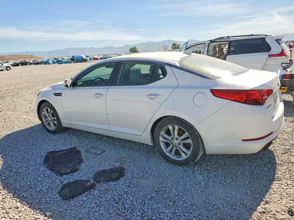 2013 Kia VIN 5XXGM4A72DG222985 COPART salvage auction — MINOR DENT/SCRATCHES, Ut - Certificate Of Title, sold $750 on 2026-07-21 (photo 2)