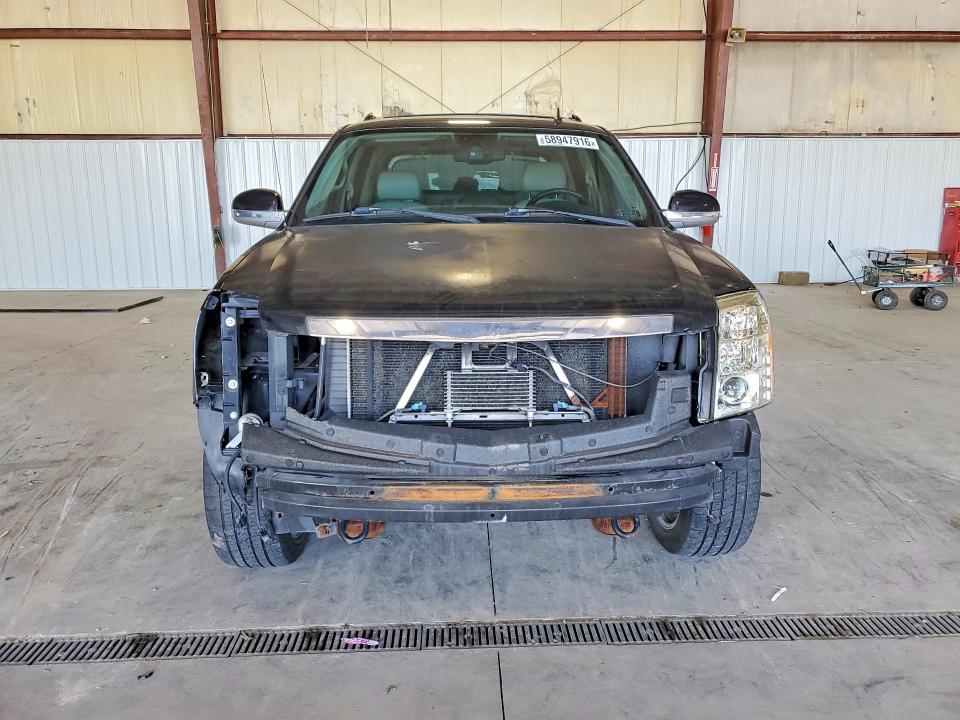 2007 Cadillac Escalade VIN 3GYFK628X7G146951 COPART salvage auction — FRONT END, Il - Salvage Certificate, sold $350 on 2026-07-29 (photo 5)