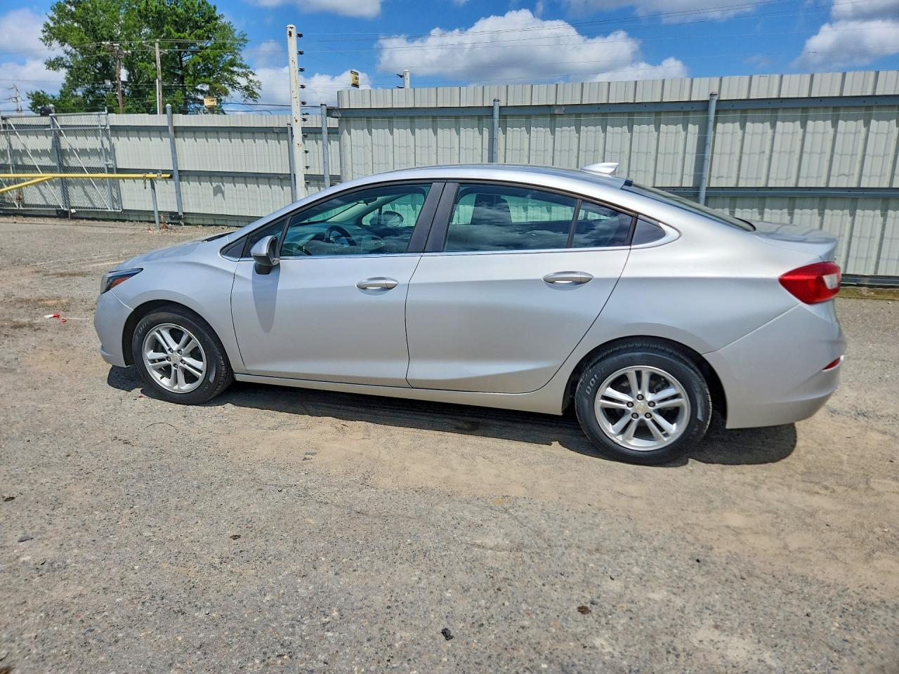 2016 Chevrolet Cruze VIN 1G1BE5SM4G7266803 COPART salvage auction — Front End, LA - CERTIFICATE OF TITLE, sold $1,950 on 2026-07-09 (photo 2)