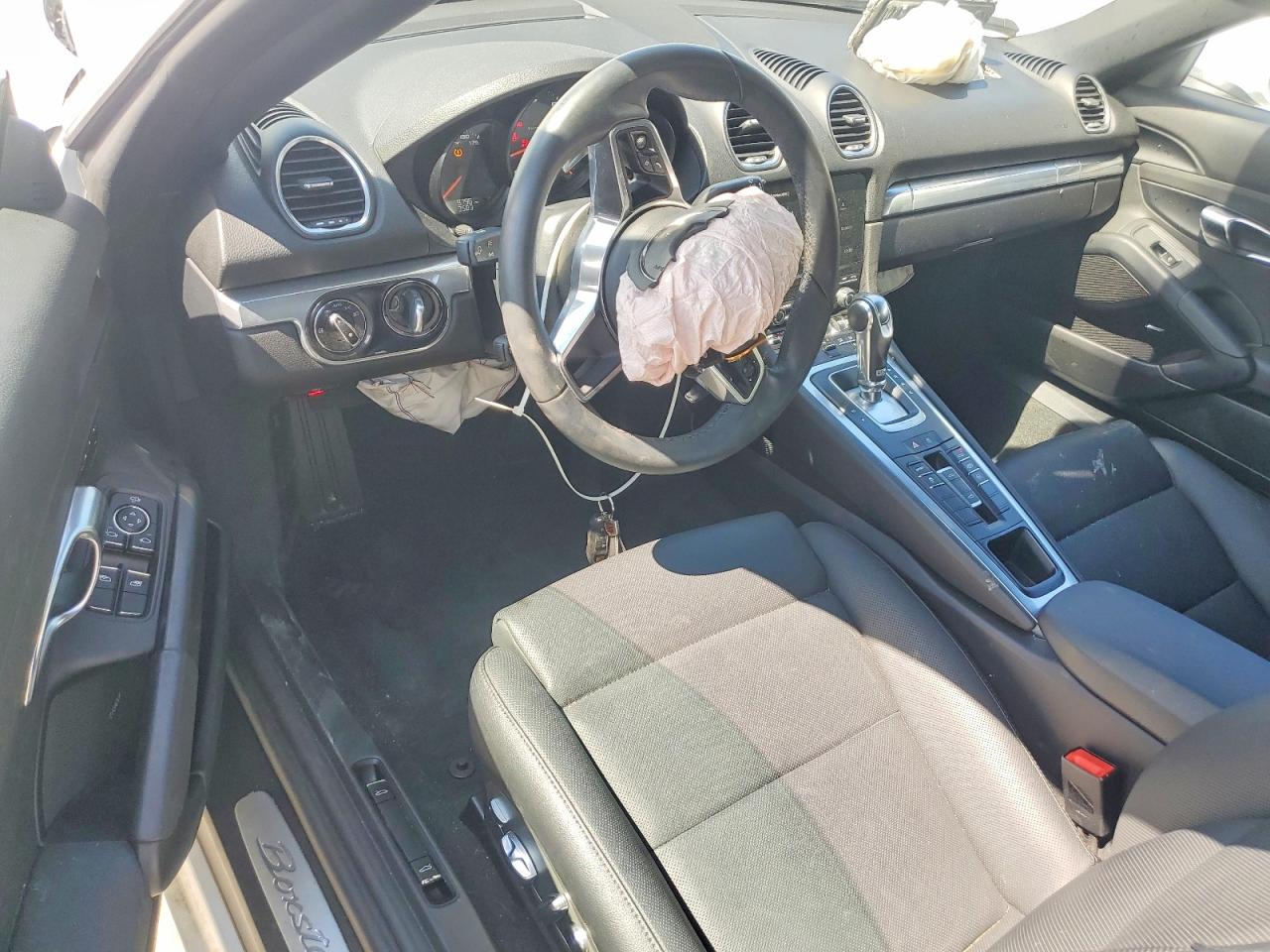 2024 Porsche Boxster VIN WP0CA2A81RK205323 COPART salvage auction — Front End, GA - CERT OF TITLE-SALVAGE, sold $32,000 on 2026-07-01 (photo 8)