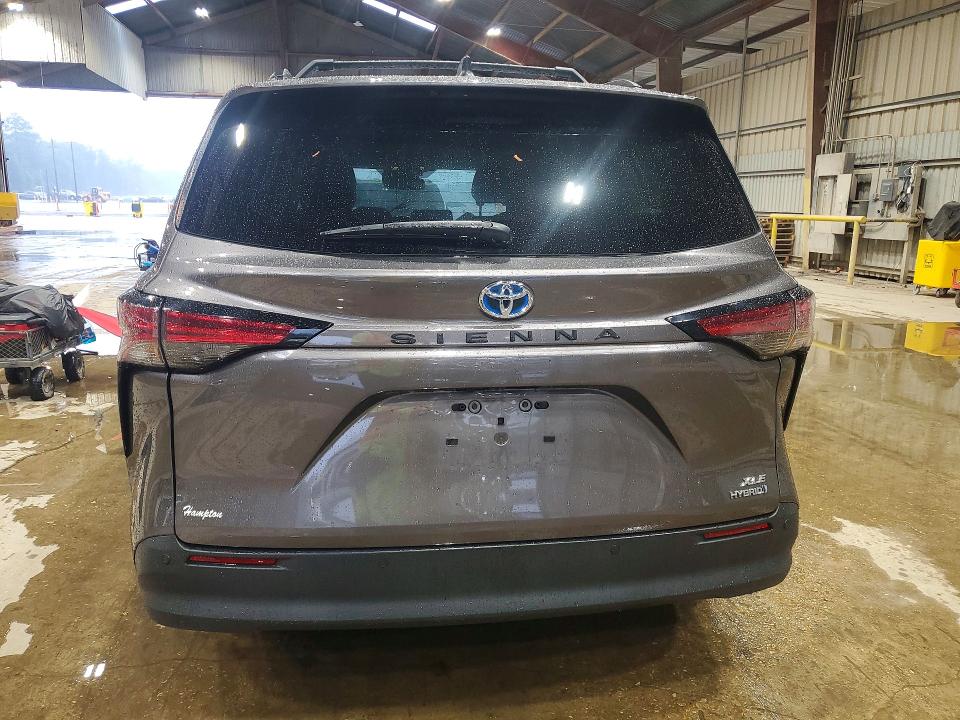2022 Toyota Sienna VIN 5TDYRKEC6NS130277 COPART salvage auction — FRONT END, LA - CERT OF TITLE-SALVAGE, sold $6,500 on 2026-07-24 (photo 6)
