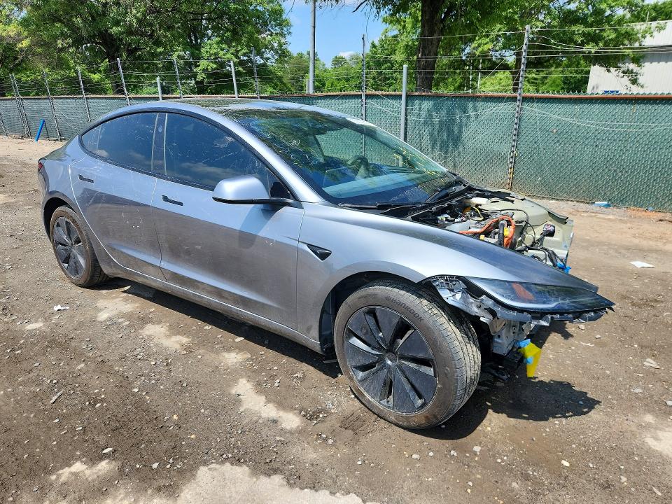 2025 Tesla Model 3 VIN 5YJ3E1EB5SF877103 COPART salvage auction — FRONT END, Salvage Title, sold $9,200 on 2026-07-23 (photo 4)