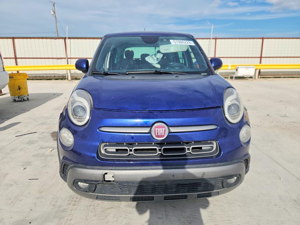 2019 Fiat 500 VIN ZFBNFADH8KZ041701 COPART salvage auction — SIDE, Tx - Salvage Vehicle Title, sold $1,050 on 2026-08-14 (photo 5)