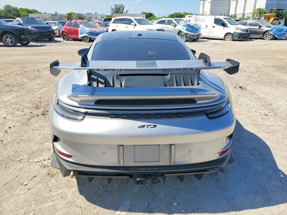 2022 Porsche 911 VIN WP0AC2A93NS268735 COPART salvage auction — FRONT END, Fl - Cert Of Title Slvg Rebuildable, sold $130,000 on 2026-08-13 (photo 6)