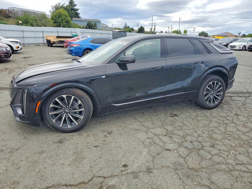2026 Cadillac Lyriq VIN 1GYKPWRL1TZ301181 — COPART salvage auction photo