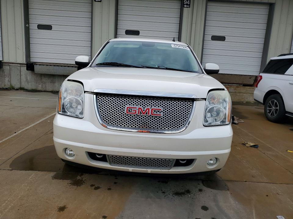 2011 Gmc Yukon VIN 1GKS2EEF1BR187099 COPART salvage auction — REAR END, Ky - Certificate Of Title, sold $1,100 on 2026-07-02 (photo 5)