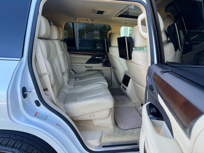 2016 Lexus Lx 570 VIN JTJHY7AX3G4213685 COPART salvage auction — MINOR DENT/SCRATCHES, MA - CERTIFICATE OF TITLE (P), sold $49,000 on 2026-07-11 (photo 6)