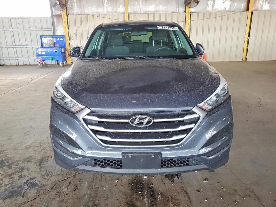 2017 Hyundai Tucson VIN KM8J23A43HU448055 COPART salvage auction — HAIL, Az - Cert Of Title - Salvage, sold $5,500 on 2026-08-02 (photo 5)