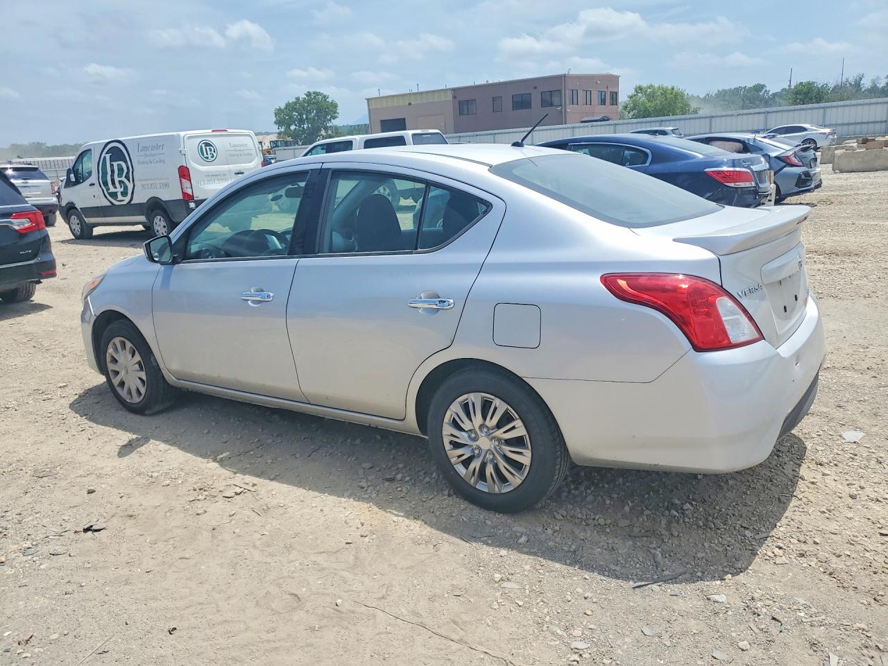 2016 Nissan Versa VIN 3N1CN7AP9GL856108 COPART salvage auction — Minor Dent/Scratches, MO - DEALER ONLY CLEAN TITLE, sold $575 on 2026-07-02 (photo 2)