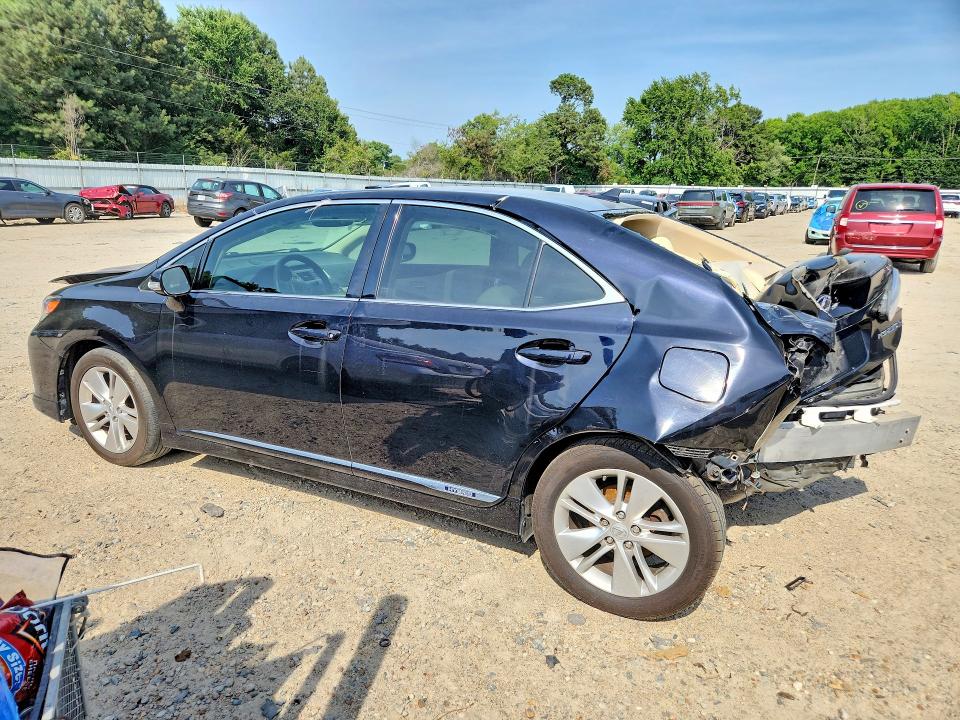 2010 Lexus Hs 250h VIN JTHBB1BA4A2007908 COPART salvage auction — REAR END, VA - CERT OF TITLE - SALVAGE, sold $100 on 2026-07-14 (photo 2)