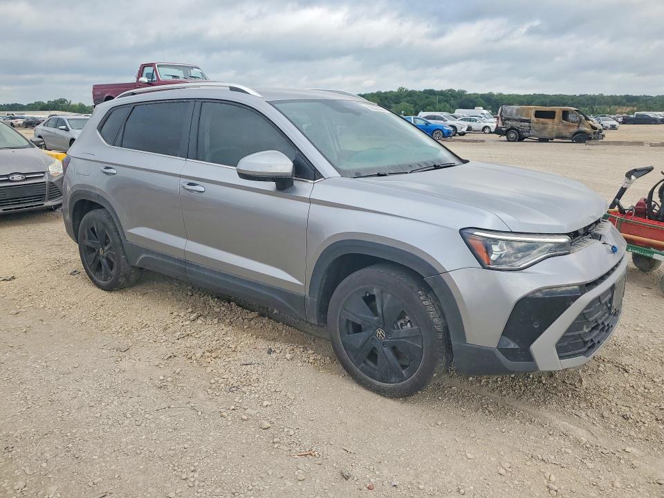 2025 Volkswagen Taos VIN 3VVSC7B25SM004005 COPART salvage auction — FRONT END, Mo - Salvage Certificate Of Title, sold $8,800 on 2026-07-30 (photo 4)