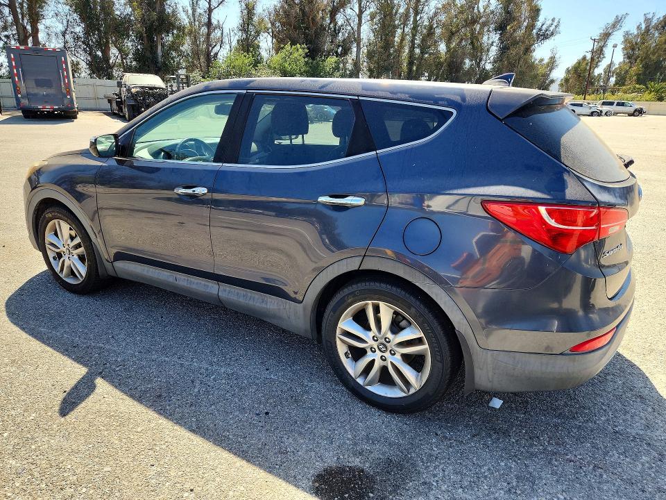 2013 Hyundai Santa fe VIN 5XYZW3LA3DG047583 COPART salvage auction — MINOR DENT/SCRATCHES, Ca - Dis/Dlr/Exp Only Clean Title, sold $1,150 on 2026-07-10 (photo 2)