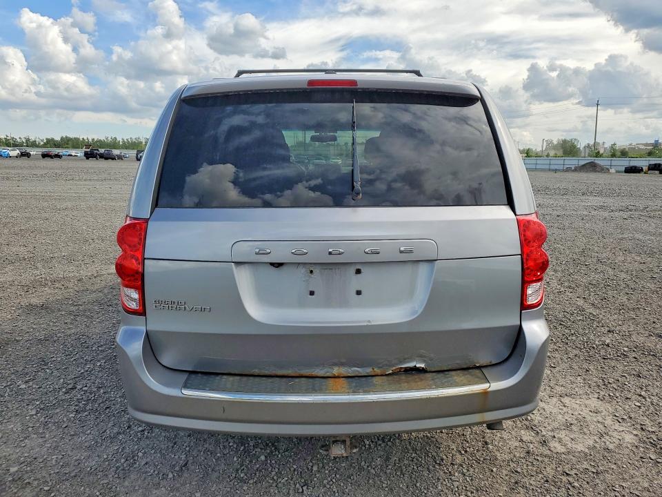 2013 Dodge Caravan VIN 2C4RDGBG3DR672709 COPART salvage auction — MINOR DENT/SCRATCHES, On - Permit No Brand - Unfit, sold $275 on 2026-07-03 (photo 6)