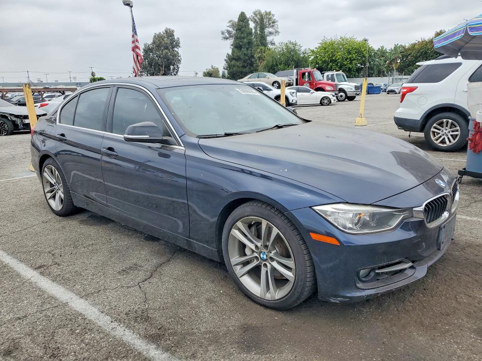 2013 BMW 3er VIN WBA3F9C50DF484159 COPART salvage auction — NORMAL WEAR, Ca - Dis/Dlr/Exp Only Clean Title, sold $700 on 2026-07-28 (photo 4)