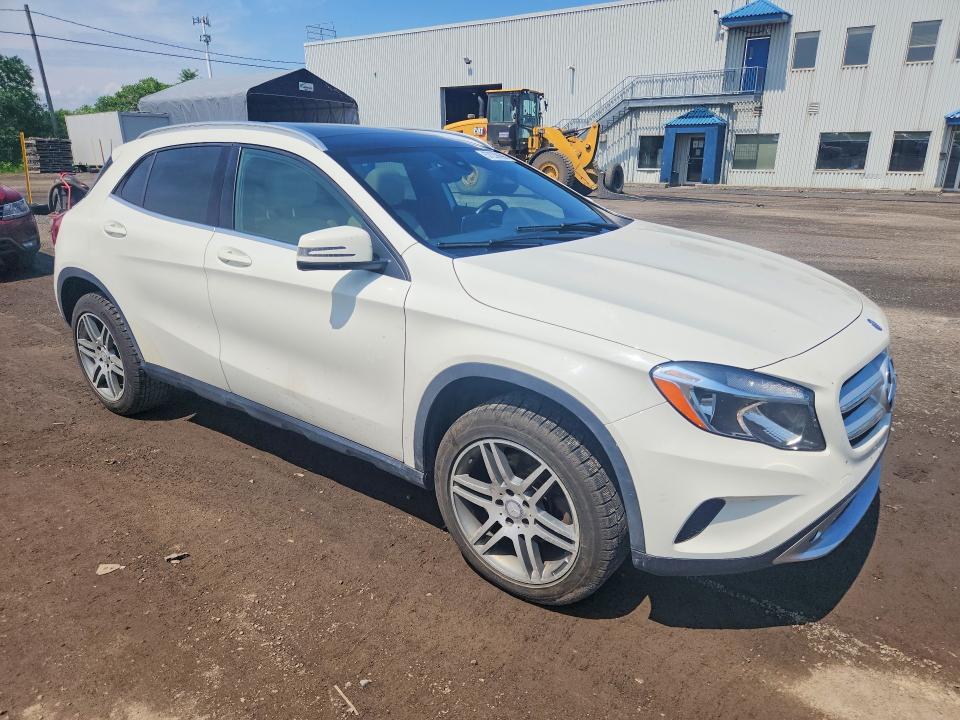 2016 Mercedes-benz 300 VIN WDCTG4GBXGJ230070 COPART salvage auction — MINOR DENT/SCRATCHES, Qc - Gravement Accidente, sold $3,100 on 2026-07-07 (photo 4)