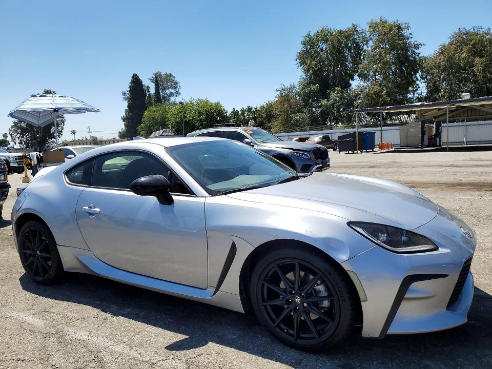 2023 Toyota Gr 86 VIN JF1ZNBE14P9765245 COPART salvage auction — SIDE, Ca - Salvage Certificate, sold $9,300 on 2026-07-14 (photo 4)