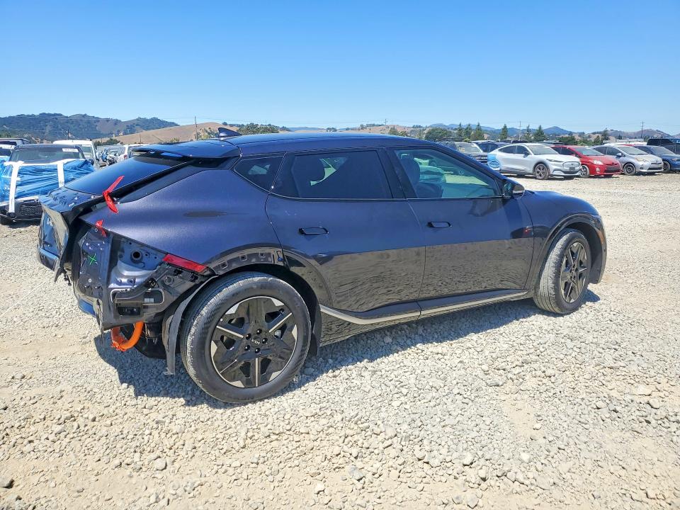 2025 Kia VIN 5XYC34JA9SG011482 COPART salvage auction — REAR END, CA - SALVAGE CERTIFICATE, sold $6,500 on 2026-07-28 (photo 3)