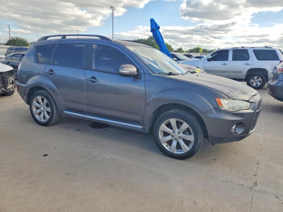 2010 Mitsubishi Outlander VIN JA4JS4AX3AZ006545 COPART salvage auction — HAIL, Tx - Certificate Of Title, sold $2,300 on 2026-07-27 (photo 4)