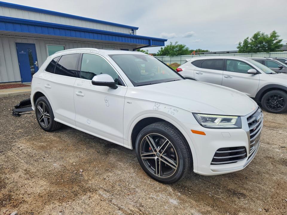2018 Audi Sq5 VIN WA1A4AFY6J2200652 COPART salvage auction — HAIL, Id - Salvage Certificate Of Title, sold $9,400 on 2026-08-04 (photo 4)
