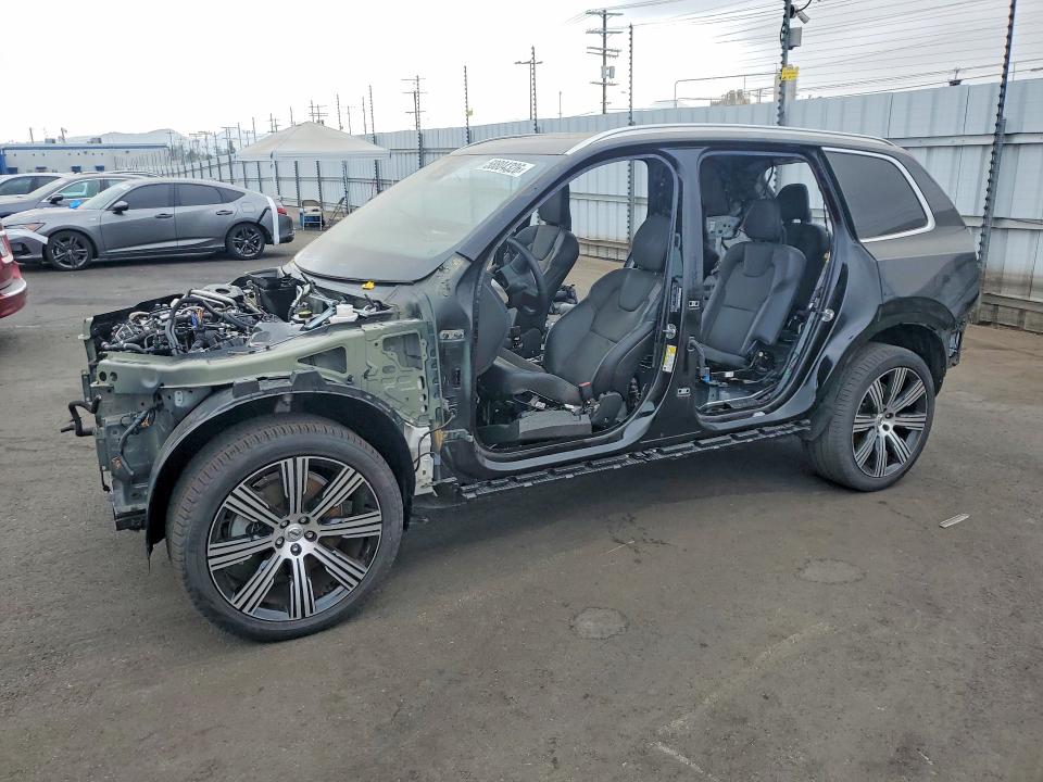 2024 Volvo Xc90 VIN YV4062PE2R1196331 COPART salvage auction — VANDALISM, CA - DIS/DLR/EXP ONLY CLEAN TITLE, sold $3,100 on 2026-07-27 (photo 1)