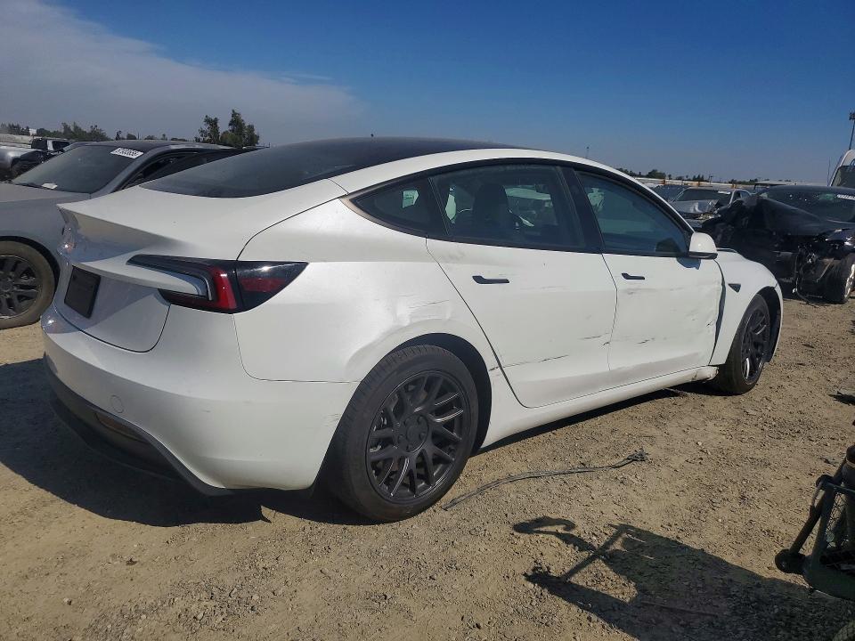 2025 Tesla Model 3 VIN 5YJ3E1EAXSF914640 COPART salvage auction — FRONT END, CA - SALVAGE CERTIFICATE, sold $10,300 on 2026-07-28 (photo 3)