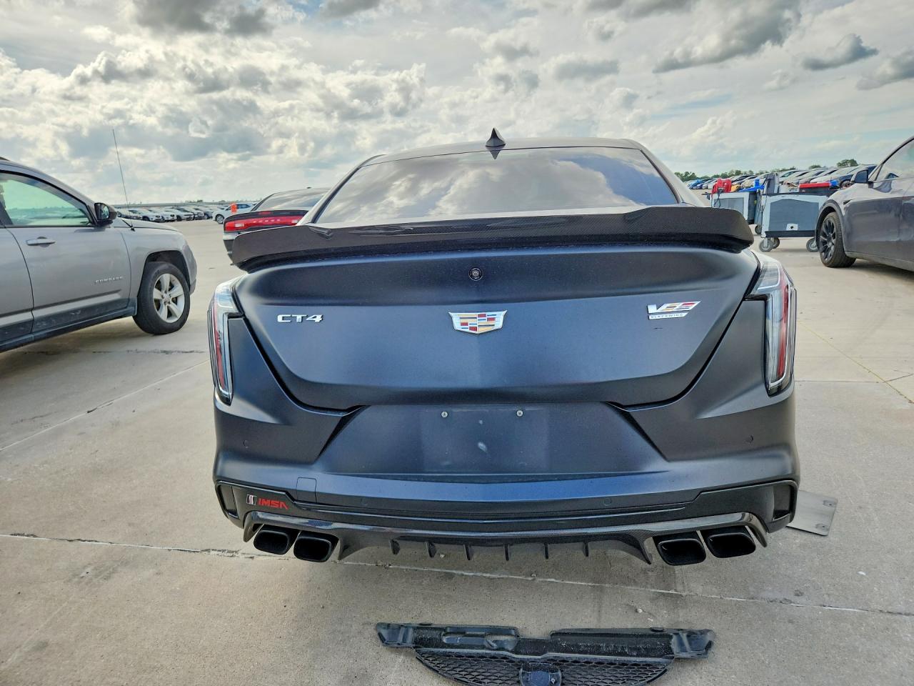 2023 Cadillac VIN 1G6DL5RP8P0566037 COPART salvage auction — Side, TX - SALVAGE VEHICLE TITLE, sold $26,250 on 2026-08-10 (photo 6)