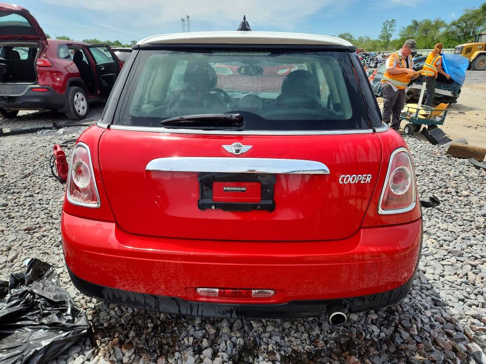 2013 Mini VIN WMWSU3C59DT680536 COPART salvage auction — HAIL, Il - Salvage Certificate, sold $625 on 2026-08-17 (photo 6)