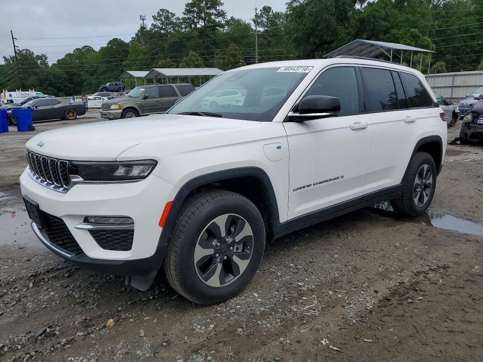 2024 Jeep Cherokee VIN 1C4RJYB63RC158459 COPART salvage auction — MINOR DENT/SCRATCHES, Ny - Certificate Of Title (P), sold $22,600 on 2026-07-21 (photo 1)