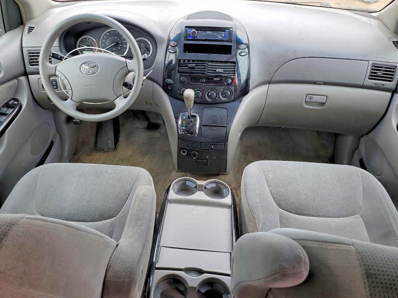 2005 Toyota Sienna VIN 5TDZA23CX5S363514 COPART salvage auction — REAR END, IL - SALVAGE CERTIFICATE, sold $750 on 2026-07-08 (photo 8)