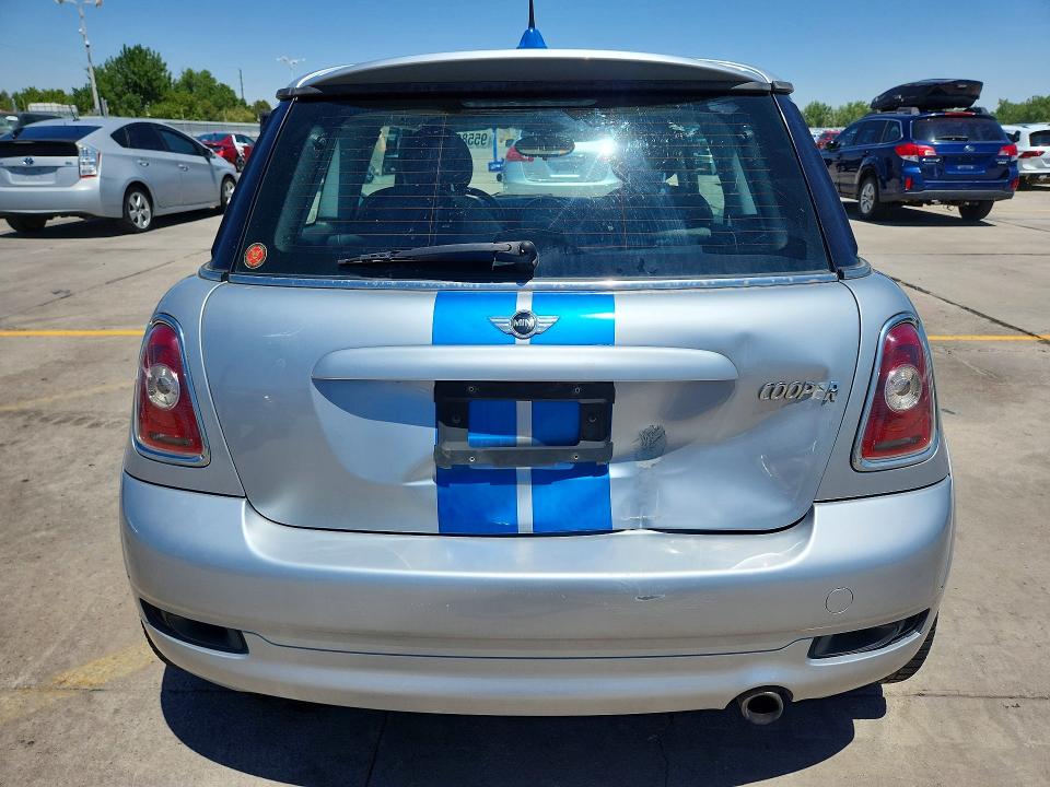 2010 Mini Cooper VIN WMWMF3C51ATZ28096 COPART salvage auction — FRONT END, Co - Public - Salvage Title, sold $350 on 2026-07-22 (photo 6)