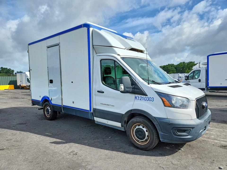 2022 Ford Transit VIN 1FDBW5Z87NKA01604 COPART salvage auction — MINOR DENT/SCRATCHES, Fl - Certificate Of Title, sold $8,000 on 2026-07-29 (photo 4)