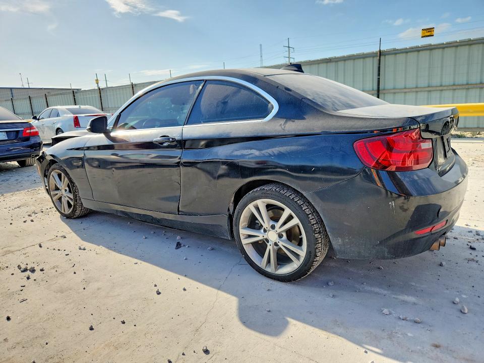 2015 BMW 2er VIN WBA1F5C58FV257391 COPART salvage auction — FRONT END, TX - SALVAGE VEHICLE TITLE, sold $1,150 on 2026-07-31 (photo 2)