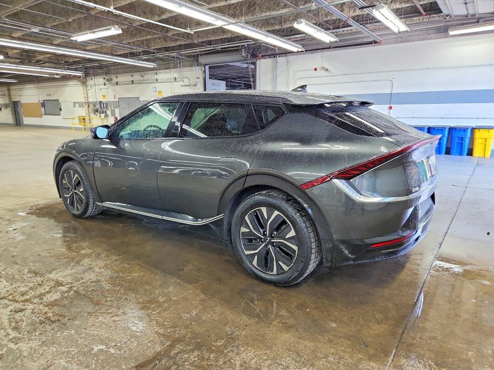 2023 Kia Ev6 VIN KNDC34LA3P5612173 COPART salvage auction — UNDERCARRIAGE, Il - Salvage Certificate, sold $8,800 on 2026-07-20 (photo 2)